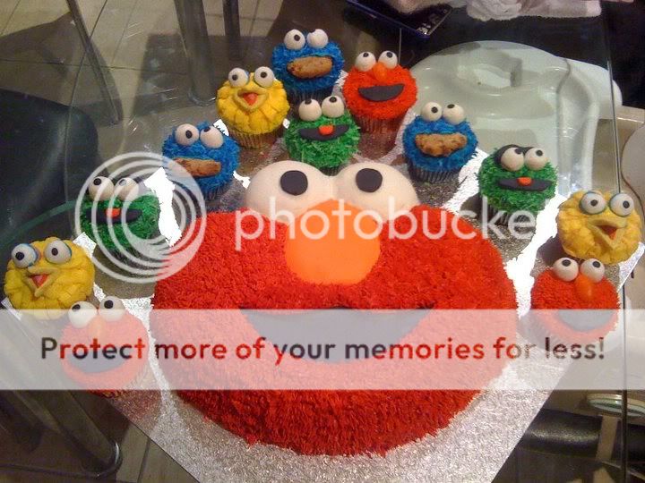 Elmo Cupcakes Decorating