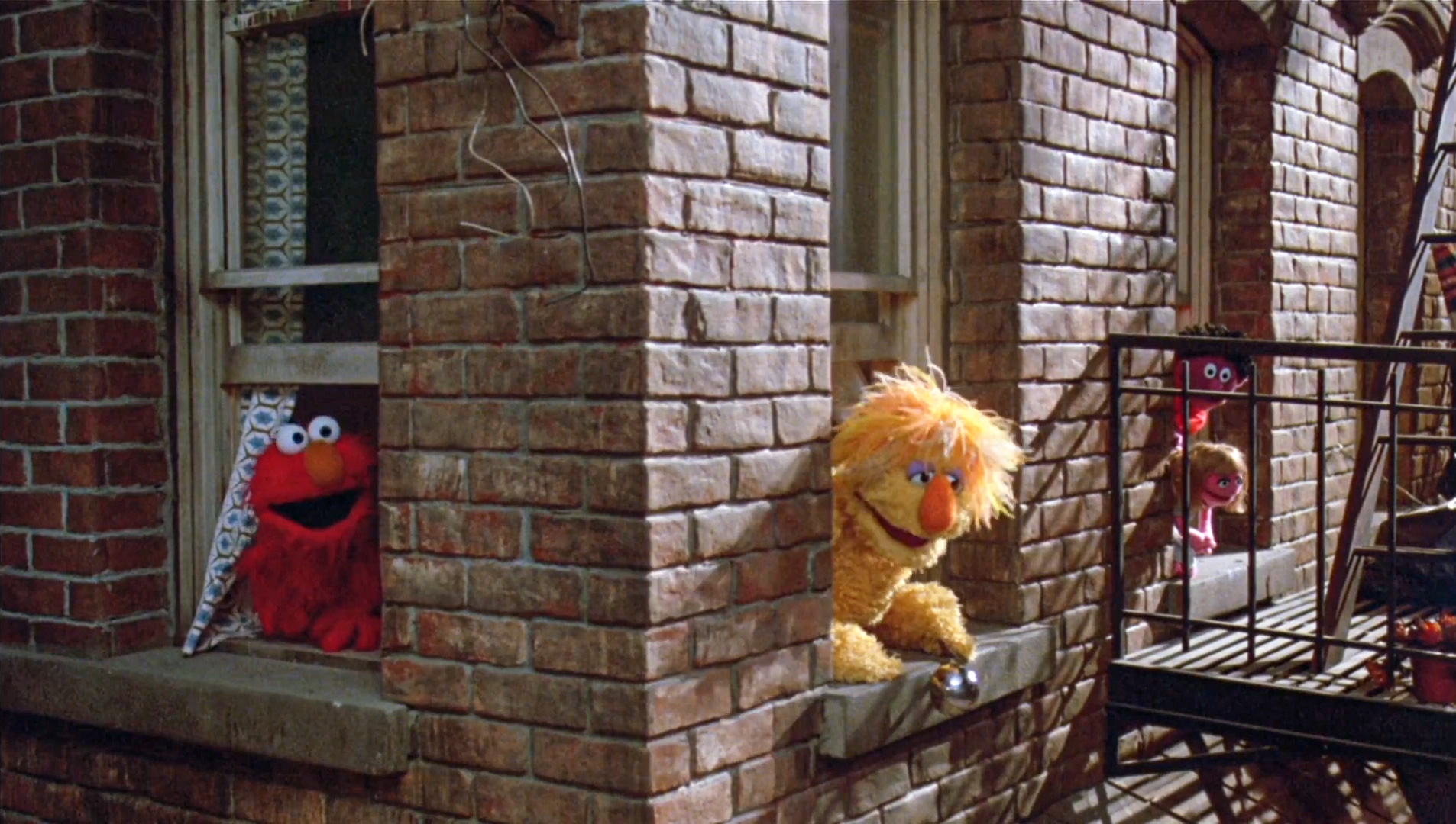 Elmo In Grouchland Huxley Scene