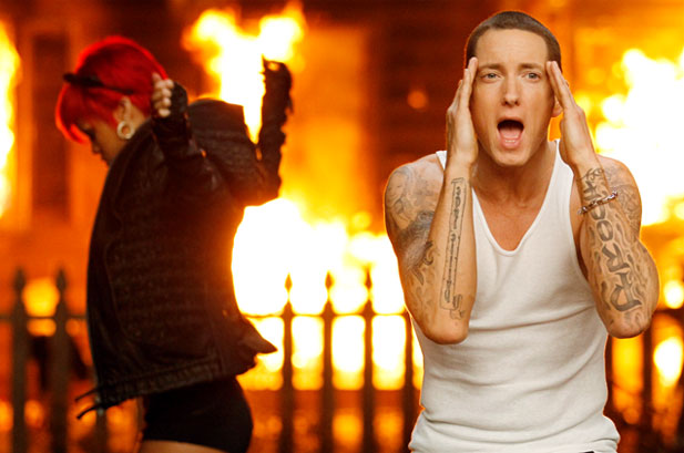 Eminem Love The Way You Lie Lyrics Video