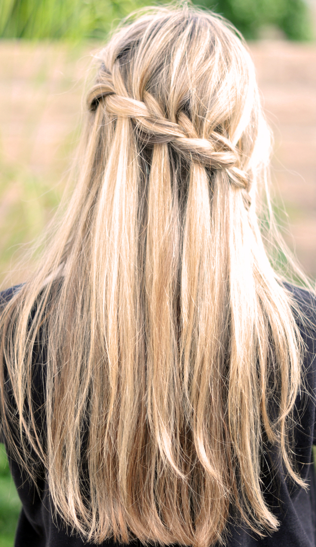 How To Do A Waterfall Braid With Curls