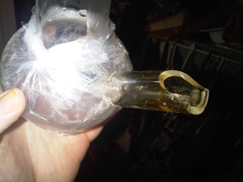 How To Make A Water Bottle Bong Without A Bowl