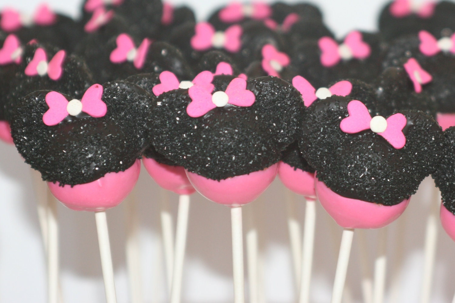 How To Make Minnie Mouse Cake Pops