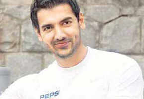 John Abraham Workout In Gym For Force