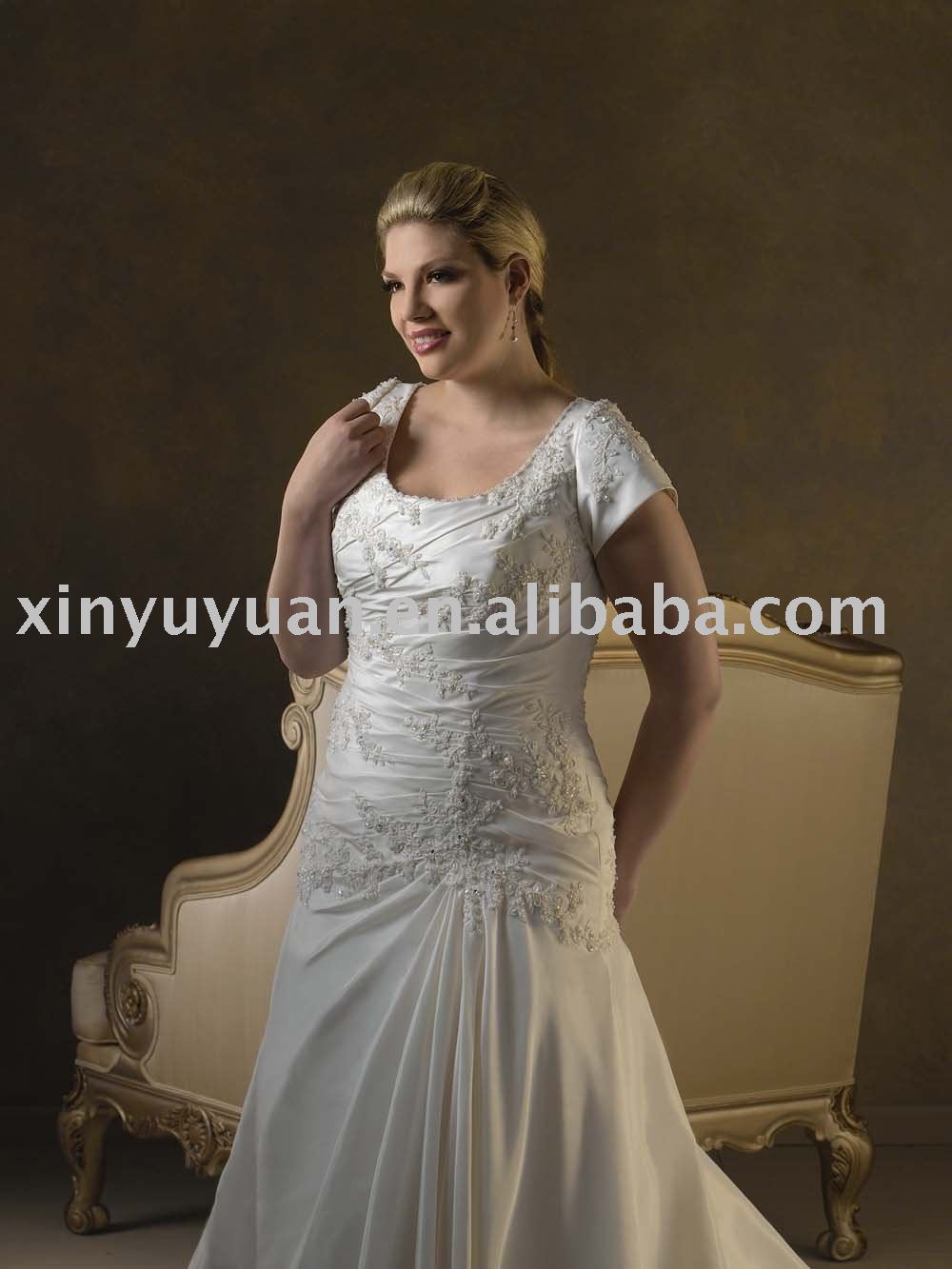 Wedding Dresses With Sleeves Plus Size